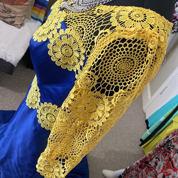 Wedding attire is perfect in royal blue and yellow! - Picture 9 of 13